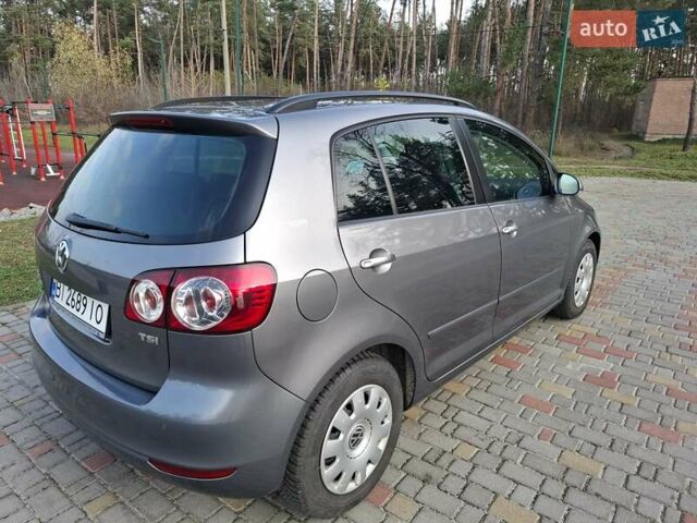 Серый Фольксваген Гольф Плюс, объемом двигателя 1.2 л и пробегом 241 тыс. км за 8300 $, фото 3 на Automoto.ua