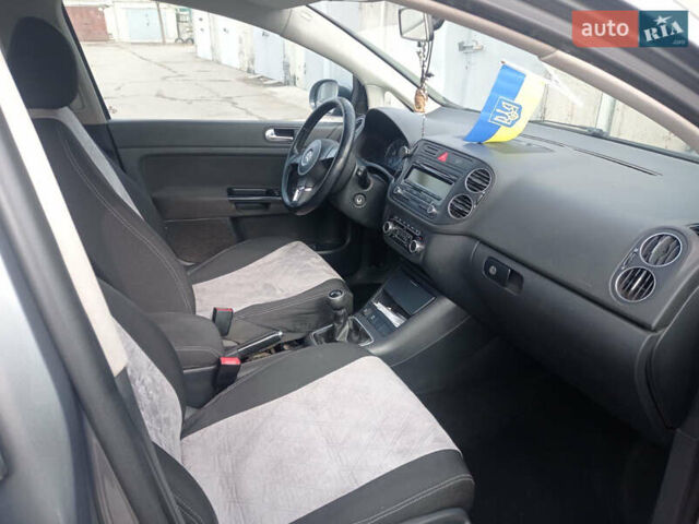 Сірий Фольксваген Golf Plus, об'ємом двигуна 1.6 л та пробігом 235 тис. км за 5500 $, фото 1 на Automoto.ua
