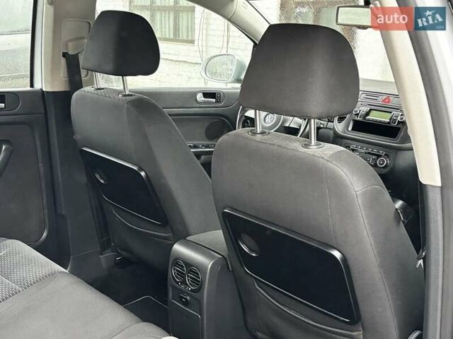 Серый Фольксваген Гольф Плюс, объемом двигателя 1.6 л и пробегом 189 тыс. км за 9499 $, фото 90 на Automoto.ua