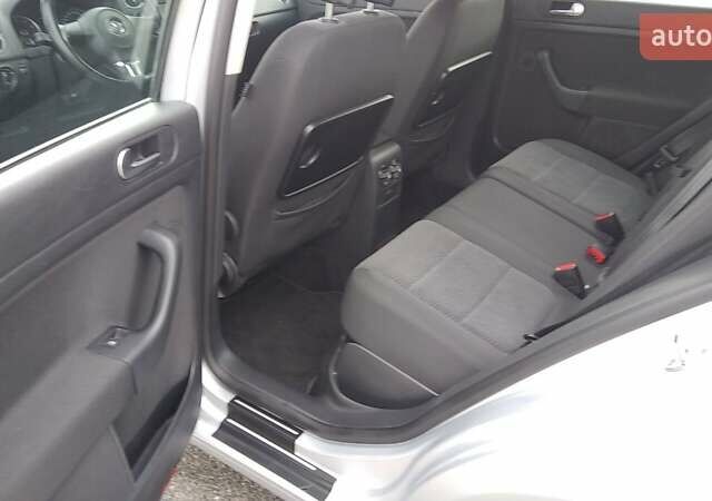 Серый Фольксваген Гольф Плюс, объемом двигателя 1.4 л и пробегом 167 тыс. км за 8150 $, фото 12 на Automoto.ua