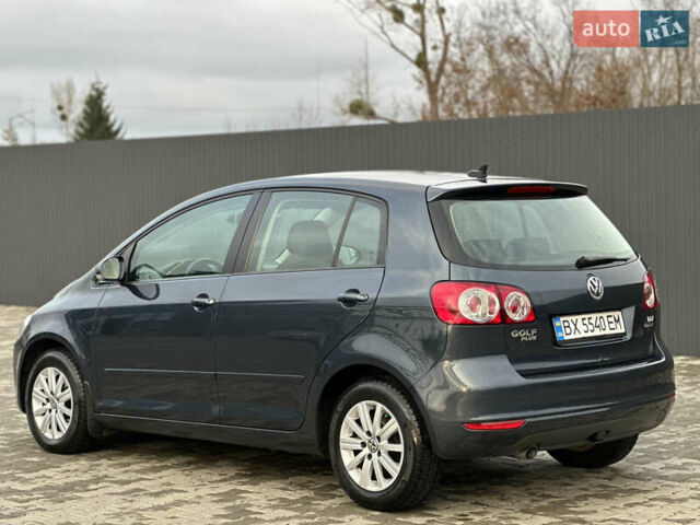 Серый Фольксваген Гольф Плюс, объемом двигателя 1.6 л и пробегом 245 тыс. км за 8199 $, фото 4 на Automoto.ua