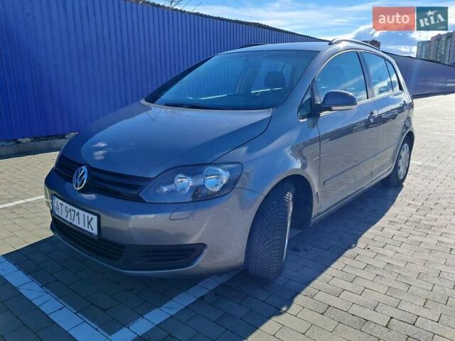 Серый Фольксваген Гольф Плюс, объемом двигателя 1.39 л и пробегом 186 тыс. км за 7100 $, фото 27 на Automoto.ua