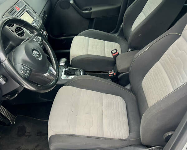 Серый Фольксваген Гольф Плюс, объемом двигателя 1.97 л и пробегом 216 тыс. км за 7950 $, фото 12 на Automoto.ua