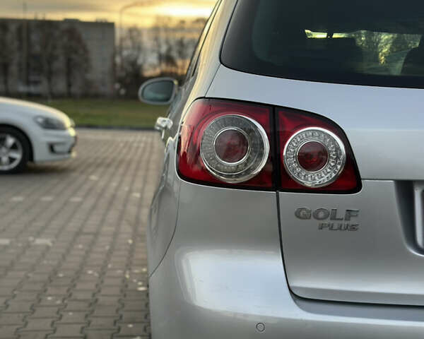 Серый Фольксваген Гольф Плюс, объемом двигателя 1.4 л и пробегом 184 тыс. км за 7200 $, фото 30 на Automoto.ua