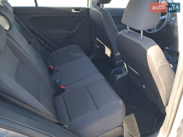 Серый Фольксваген Гольф Плюс, объемом двигателя 1.39 л и пробегом 186 тыс. км за 7100 $, фото 22 на Automoto.ua