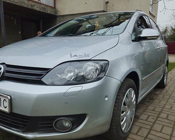 Серый Фольксваген Гольф Плюс, объемом двигателя 1.6 л и пробегом 240 тыс. км за 6200 $, фото 11 на Automoto.ua