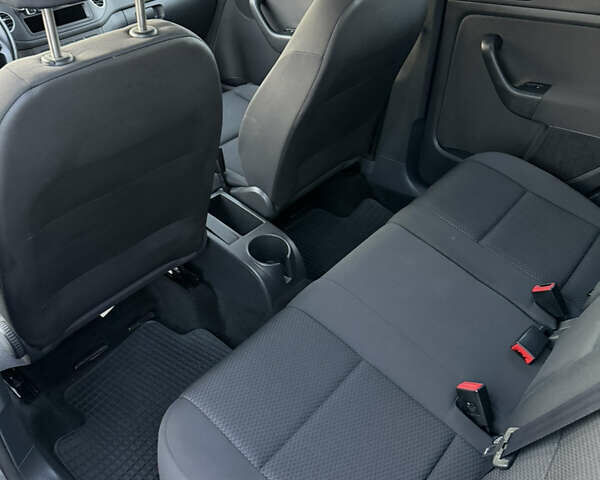 Серый Фольксваген Гольф Плюс, объемом двигателя 1.6 л и пробегом 214 тыс. км за 8350 $, фото 22 на Automoto.ua