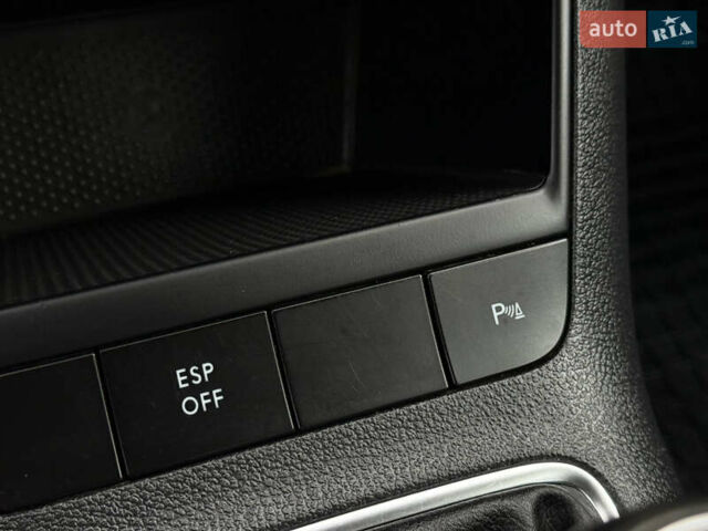 Серый Фольксваген Гольф Плюс, объемом двигателя 1.4 л и пробегом 168 тыс. км за 6450 $, фото 61 на Automoto.ua