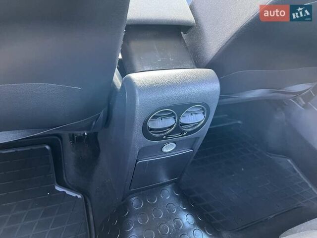 Серый Фольксваген Гольф Плюс, объемом двигателя 1.39 л и пробегом 260 тыс. км за 7850 $, фото 47 на Automoto.ua