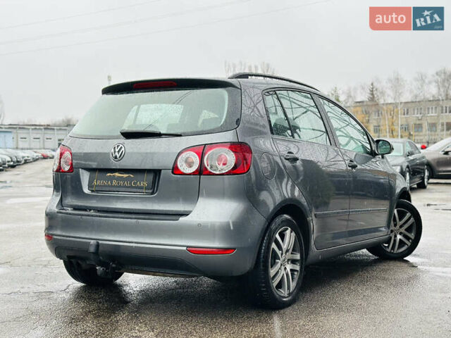 Серый Фольксваген Гольф Плюс, объемом двигателя 1.4 л и пробегом 162 тыс. км за 8200 $, фото 1 на Automoto.ua