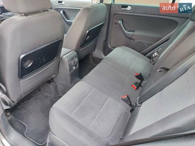 Серый Фольксваген Гольф Плюс, объемом двигателя 1.6 л и пробегом 257 тыс. км за 7700 $, фото 14 на Automoto.ua