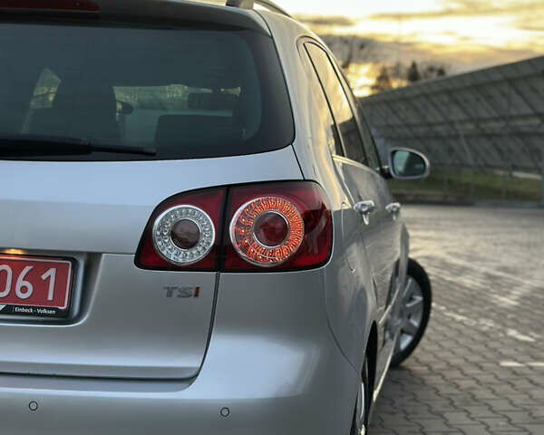 Серый Фольксваген Гольф Плюс, объемом двигателя 1.4 л и пробегом 184 тыс. км за 7200 $, фото 126 на Automoto.ua