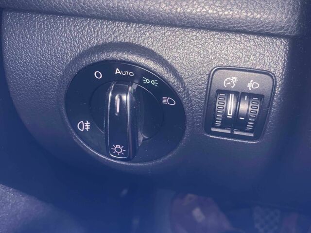 Серый Фольксваген Гольф Плюс, объемом двигателя 1.4 л и пробегом 175 тыс. км за 8300 $, фото 20 на Automoto.ua