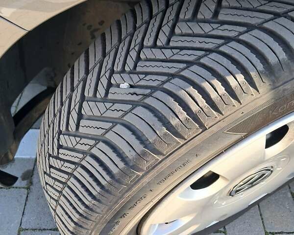 Серый Фольксваген Гольф Плюс, объемом двигателя 1.39 л и пробегом 186 тыс. км за 7100 $, фото 23 на Automoto.ua