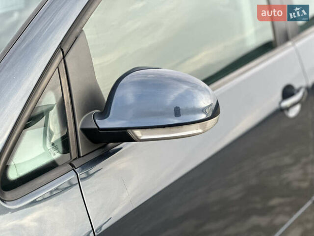 Серый Фольксваген Гольф Плюс, объемом двигателя 1.6 л и пробегом 245 тыс. км за 8199 $, фото 9 на Automoto.ua