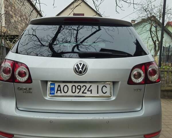 Серый Фольксваген Гольф Плюс, объемом двигателя 1.6 л и пробегом 240 тыс. км за 6200 $, фото 7 на Automoto.ua