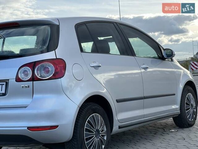 Серый Фольксваген Гольф Плюс, объемом двигателя 1.39 л и пробегом 260 тыс. км за 7850 $, фото 5 на Automoto.ua