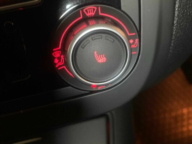 Серый Фольксваген Гольф Плюс, объемом двигателя 1.4 л и пробегом 175 тыс. км за 8300 $, фото 17 на Automoto.ua