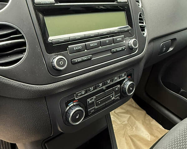 Серый Фольксваген Гольф Плюс, объемом двигателя 1.4 л и пробегом 153 тыс. км за 8650 $, фото 48 на Automoto.ua