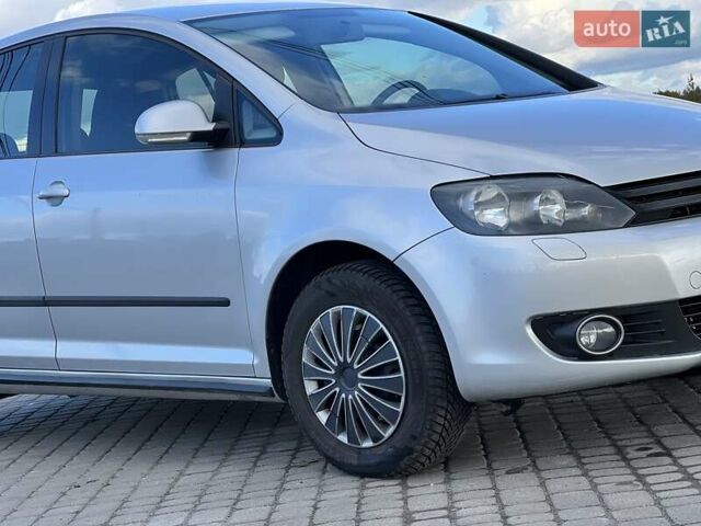 Серый Фольксваген Гольф Плюс, объемом двигателя 1.39 л и пробегом 260 тыс. км за 7850 $, фото 2 на Automoto.ua