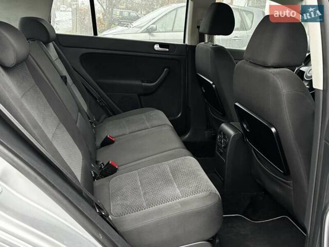 Серый Фольксваген Гольф Плюс, объемом двигателя 1.6 л и пробегом 189 тыс. км за 9499 $, фото 88 на Automoto.ua