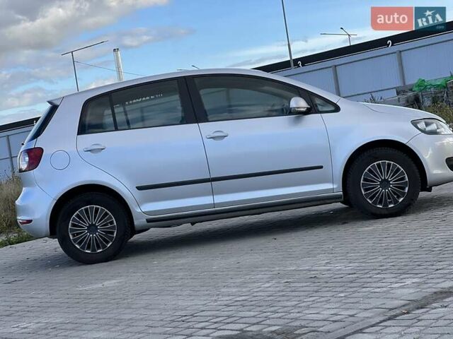 Серый Фольксваген Гольф Плюс, объемом двигателя 1.39 л и пробегом 260 тыс. км за 7850 $, фото 3 на Automoto.ua