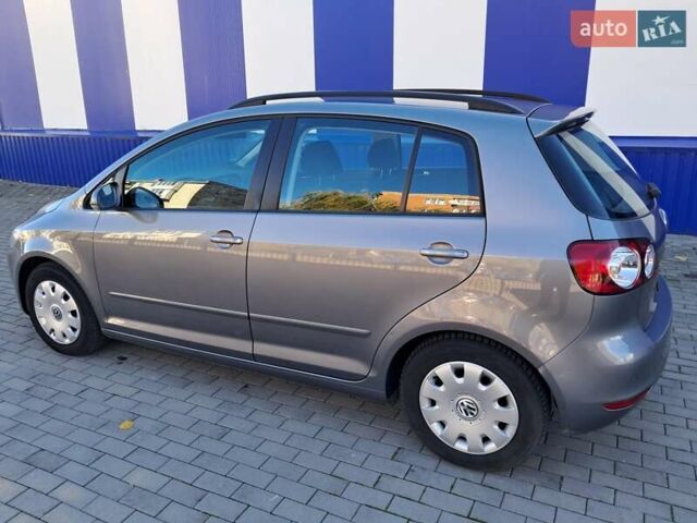 Серый Фольксваген Гольф Плюс, объемом двигателя 1.39 л и пробегом 186 тыс. км за 7100 $, фото 12 на Automoto.ua