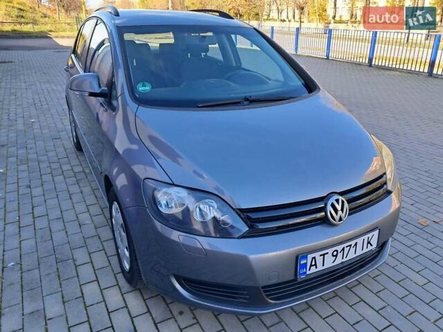 Серый Фольксваген Гольф Плюс, объемом двигателя 1.39 л и пробегом 186 тыс. км за 7100 $, фото 3 на Automoto.ua