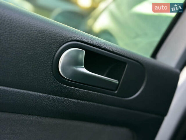 Серый Фольксваген Гольф Плюс, объемом двигателя 1.4 л и пробегом 184 тыс. км за 7200 $, фото 59 на Automoto.ua