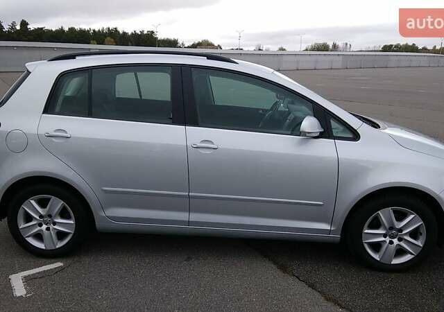 Серый Фольксваген Гольф Плюс, объемом двигателя 1.4 л и пробегом 167 тыс. км за 8250 $, фото 25 на Automoto.ua