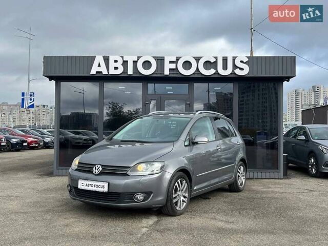 Серый Фольксваген Гольф Плюс, объемом двигателя 1.39 л и пробегом 220 тыс. км за 7790 $, фото 3 на Automoto.ua