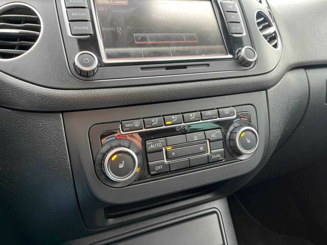 Серый Фольксваген Гольф Плюс, объемом двигателя 1.4 л и пробегом 220 тыс. км за 7790 $, фото 21 на Automoto.ua