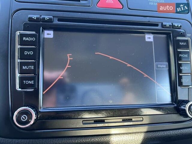 Серый Фольксваген Гольф Плюс, объемом двигателя 1.39 л и пробегом 260 тыс. км за 7850 $, фото 24 на Automoto.ua