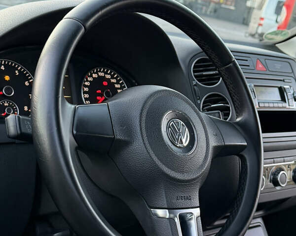 Серый Фольксваген Гольф Плюс, объемом двигателя 1.6 л и пробегом 214 тыс. км за 8350 $, фото 33 на Automoto.ua