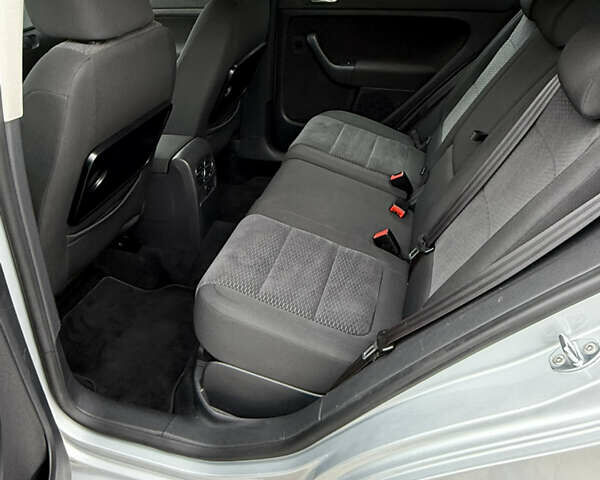 Серый Фольксваген Гольф Плюс, объемом двигателя 1.4 л и пробегом 153 тыс. км за 8650 $, фото 41 на Automoto.ua