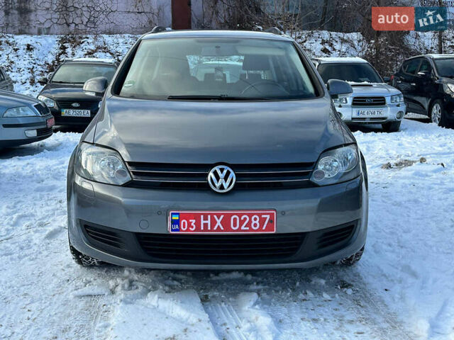 Серый Фольксваген Гольф Плюс, объемом двигателя 1.4 л и пробегом 170 тыс. км за 7499 $, фото 4 на Automoto.ua