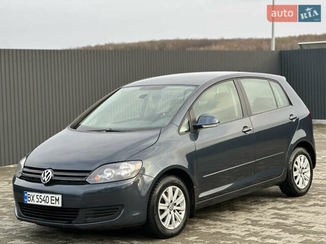 Серый Фольксваген Гольф Плюс, объемом двигателя 1.6 л и пробегом 245 тыс. км за 8199 $, фото 2 на Automoto.ua