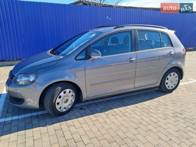 Серый Фольксваген Гольф Плюс, объемом двигателя 1.39 л и пробегом 186 тыс. км за 7100 $, фото 24 на Automoto.ua