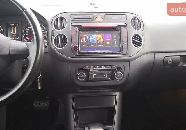 Серый Фольксваген Гольф Плюс, объемом двигателя 1.4 л и пробегом 167 тыс. км за 8150 $, фото 8 на Automoto.ua