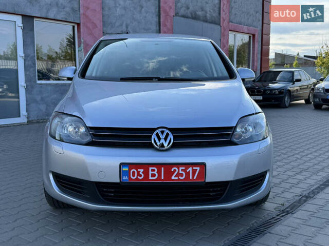 Сірий Фольксваген Golf Plus, об'ємом двигуна 1.6 л та пробігом 250 тис. км за 6999 $, фото 1 на Automoto.ua