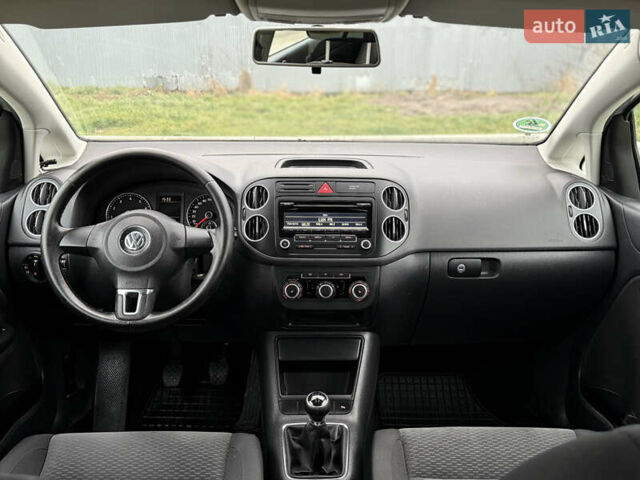 Серый Фольксваген Гольф Плюс, объемом двигателя 1.4 л и пробегом 168 тыс. км за 6450 $, фото 53 на Automoto.ua
