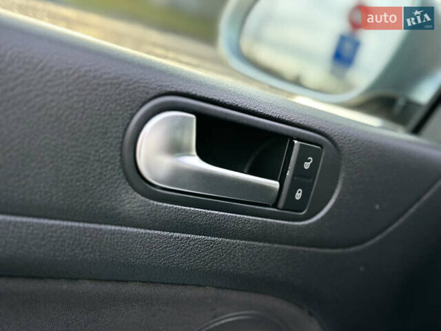 Серый Фольксваген Гольф Плюс, объемом двигателя 1.4 л и пробегом 184 тыс. км за 7200 $, фото 43 на Automoto.ua