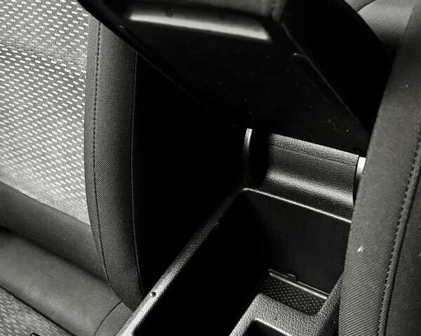 Серый Фольксваген Гольф Плюс, объемом двигателя 1.6 л и пробегом 189 тыс. км за 9499 $, фото 120 на Automoto.ua