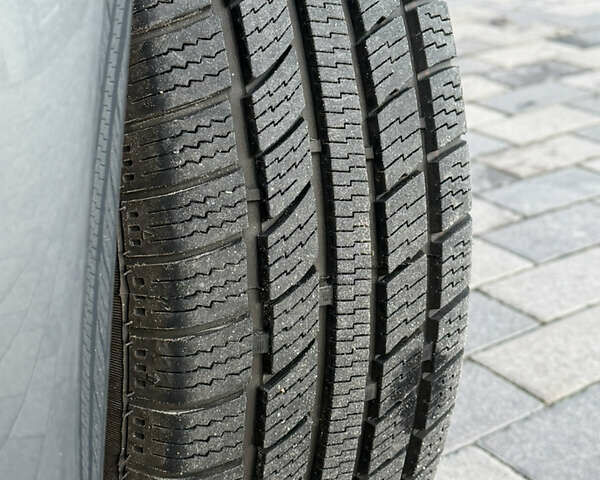 Серый Фольксваген Гольф Плюс, объемом двигателя 1.6 л и пробегом 214 тыс. км за 8350 $, фото 6 на Automoto.ua