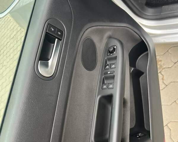 Сірий Фольксваген Golf Plus, об'ємом двигуна 1.4 л та пробігом 160 тис. км за 8200 $, фото 22 на Automoto.ua