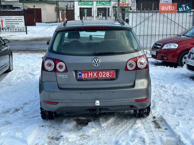 Серый Фольксваген Гольф Плюс, объемом двигателя 1.4 л и пробегом 170 тыс. км за 7499 $, фото 7 на Automoto.ua