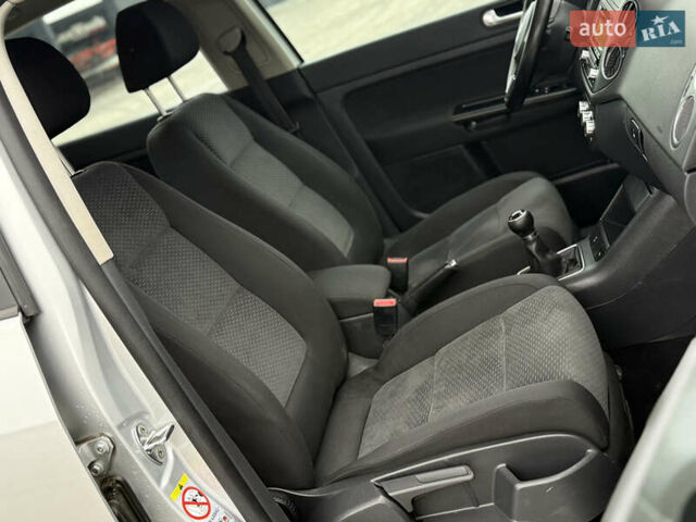 Серый Фольксваген Гольф Плюс, объемом двигателя 1.4 л и пробегом 168 тыс. км за 6450 $, фото 47 на Automoto.ua