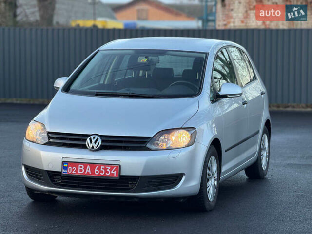 Сірий Фольксваген Golf Plus, об'ємом двигуна 1.4 л та пробігом 148 тис. км за 8199 $, фото 1 на Automoto.ua
