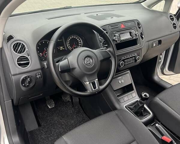 Сірий Фольксваген Golf Plus, об'ємом двигуна 1.4 л та пробігом 160 тис. км за 8200 $, фото 23 на Automoto.ua