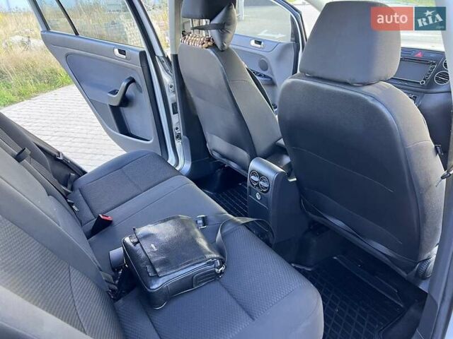 Серый Фольксваген Гольф Плюс, объемом двигателя 1.39 л и пробегом 260 тыс. км за 7850 $, фото 44 на Automoto.ua